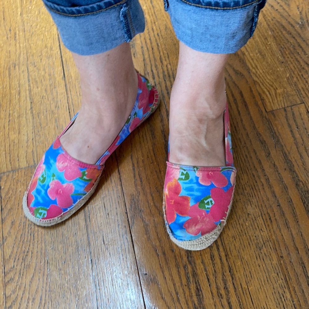 Etienne Aigner flat espadrilles. Size 8